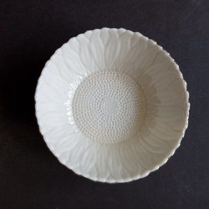 Lenox Classic 5” Sunflower Bowl/dish Scalloped Gold Rim candy dish